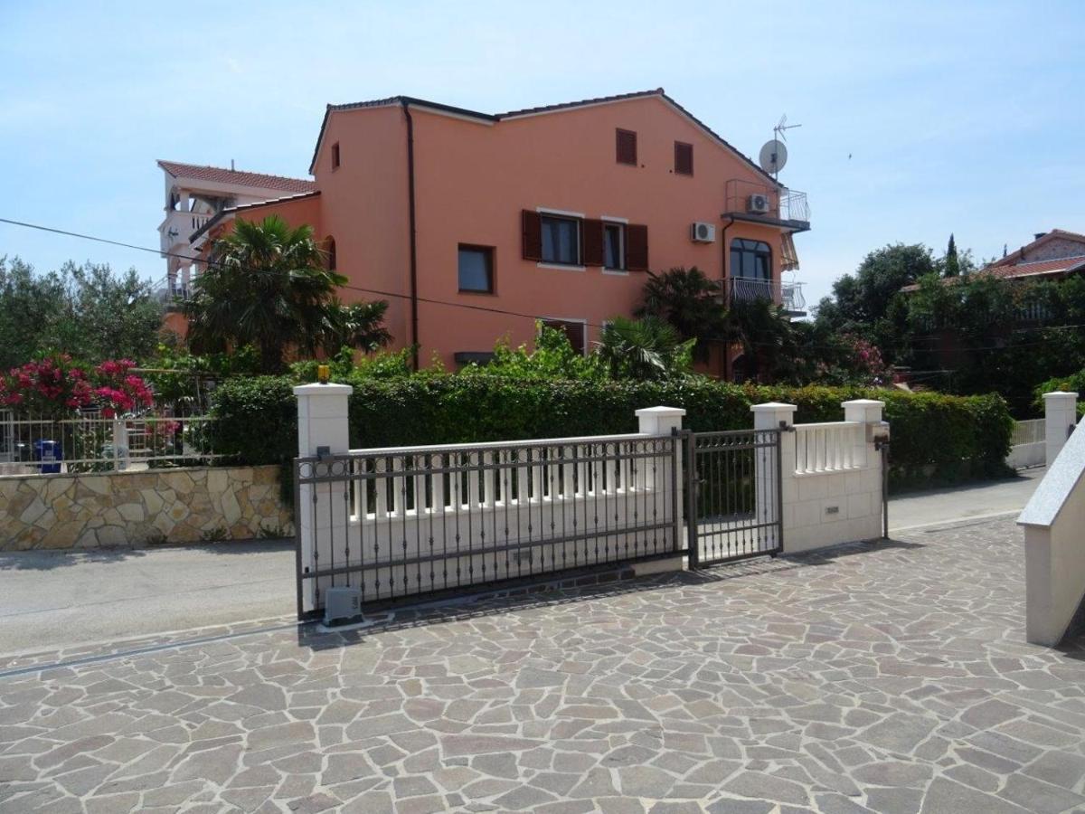 Apartments With A Parking Space Biograd Na Moru, Biograd - 860 Buitenkant foto
