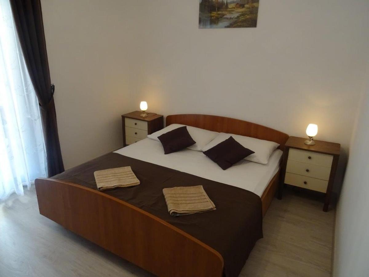 Apartments With A Parking Space Biograd Na Moru, Biograd - 860 Buitenkant foto