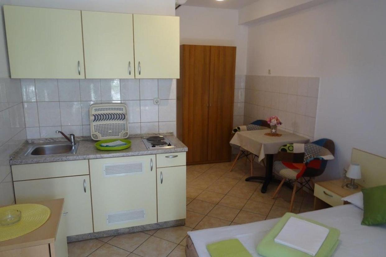 Apartments With A Parking Space Biograd Na Moru, Biograd - 860 Buitenkant foto